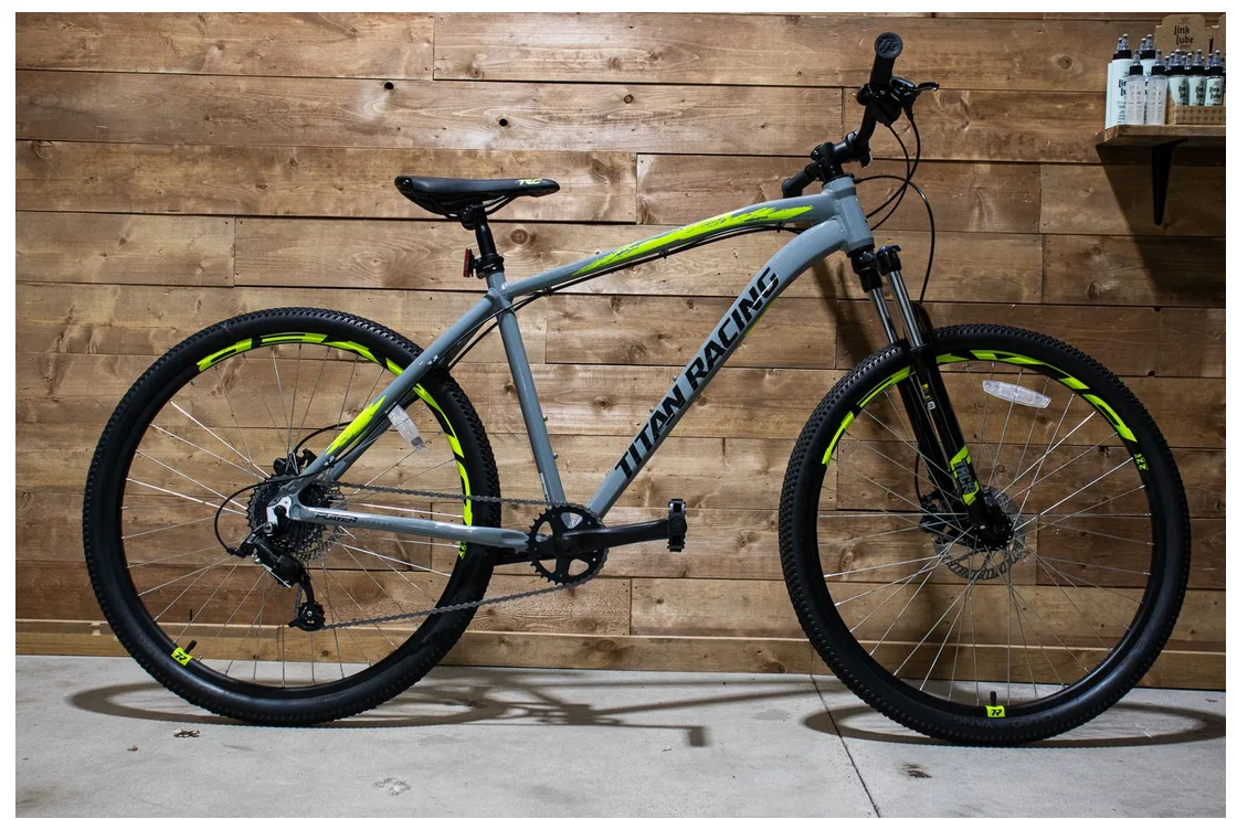 Titan Racing Player Mountain Bike - Grey & Neon Yellow image indicator(4)