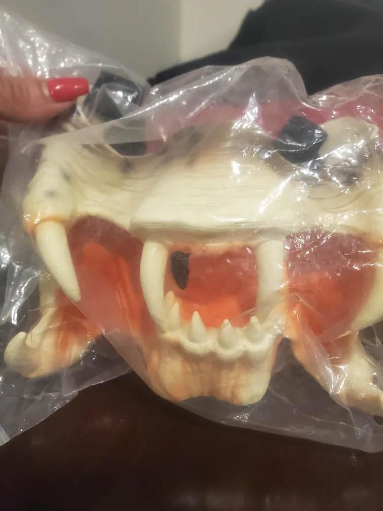 2 New Predators Masks thumbnail