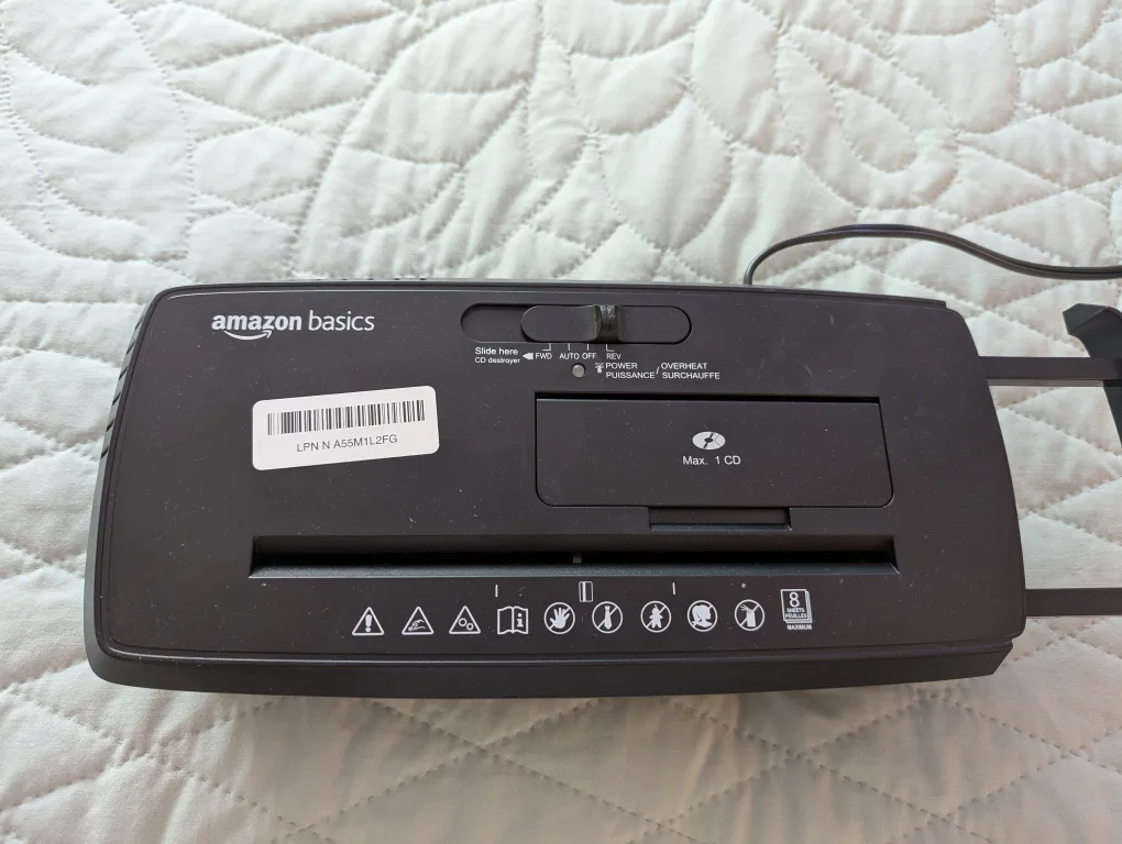 Amazon Basics Paper Shredder thumbnail