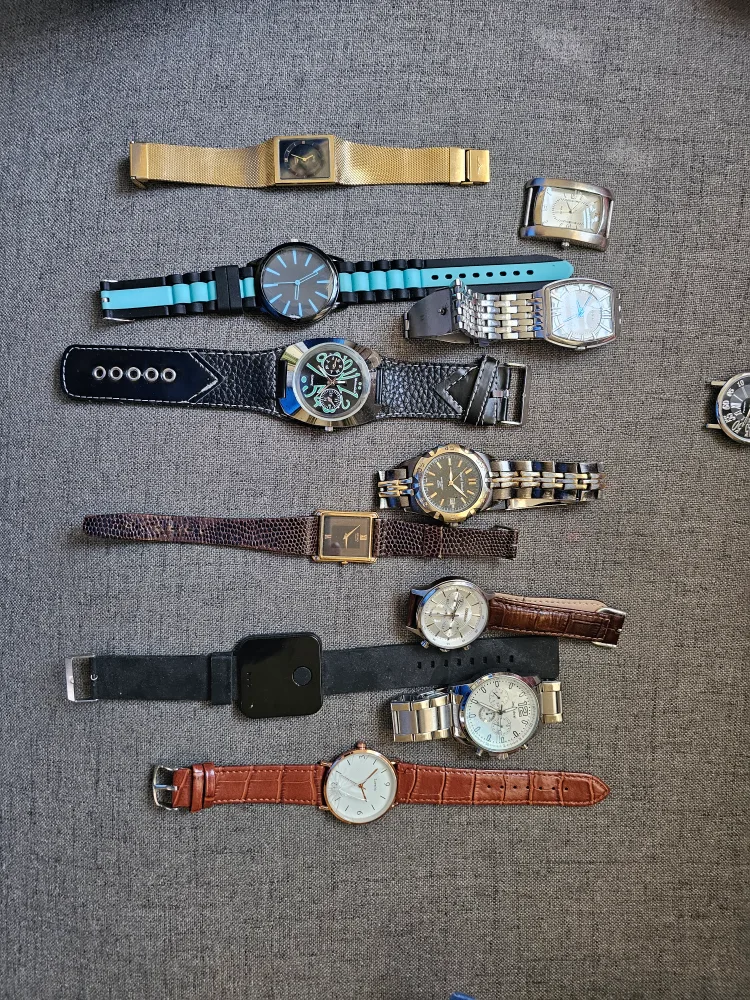 Assorted Watches - Fossil, Quartz, More thumbnail