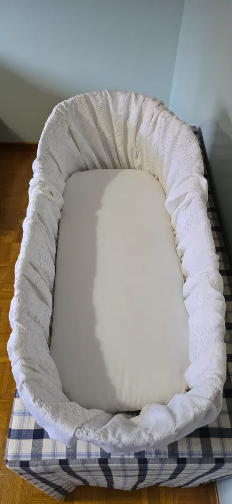 White Baby Bassinet for Newborns thumbnail