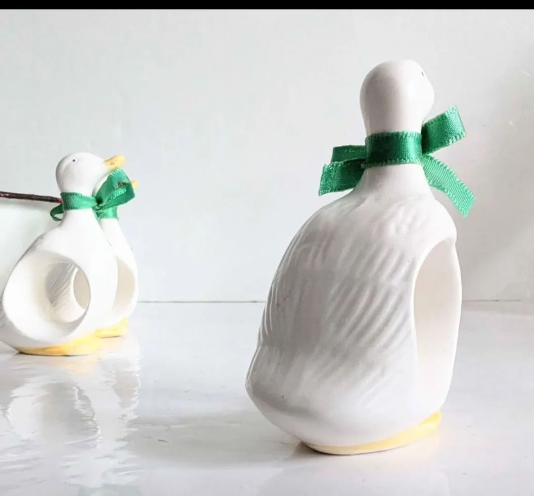 Set of 4 Napkin Rings ~ Porcelain Ducks image indicator(4)