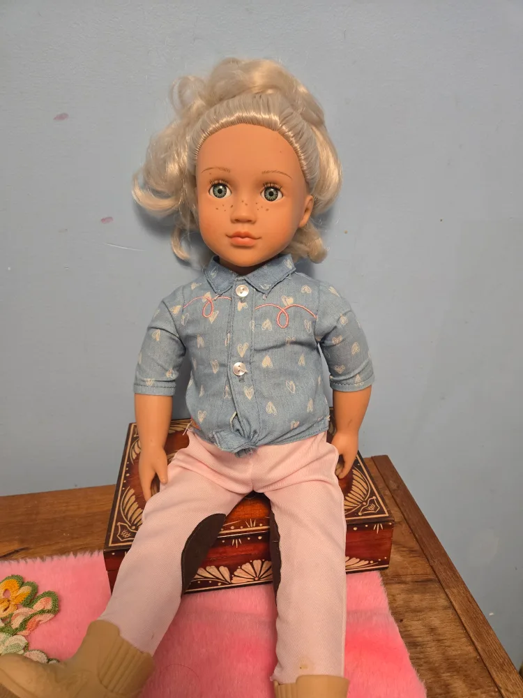 Doll with Blonde Hair thumbnail