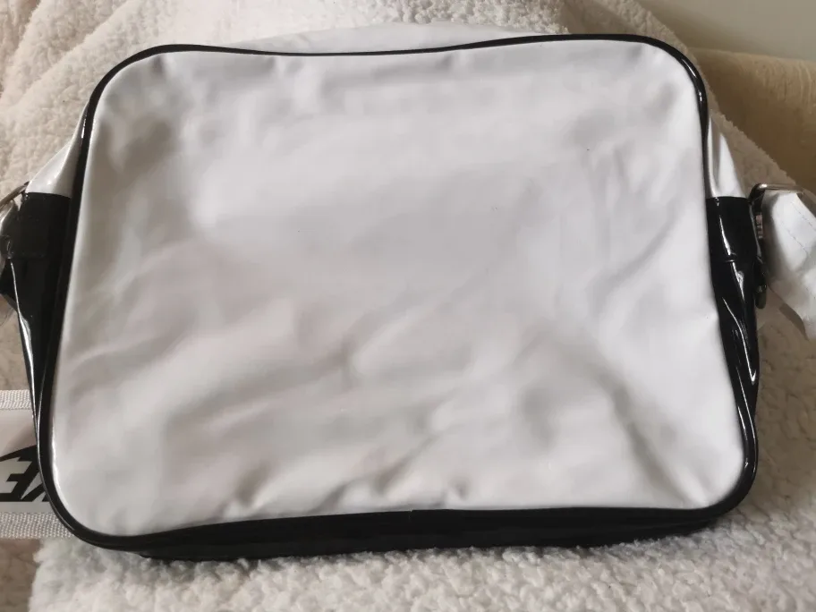 Nike White & Black Messenger Bag image indicator(2)