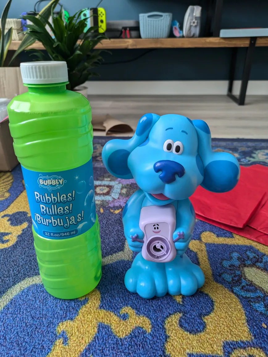 Blue's Clues Bubble Blower & Brand New Bubbles (Gently used) thumbnail