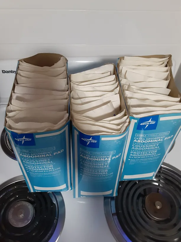 Medline Extra Absorbent Abdominal Pads, 8x10 in image indicator(2)