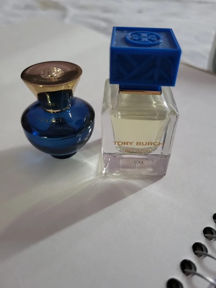 2 mini perfumes thumbnail