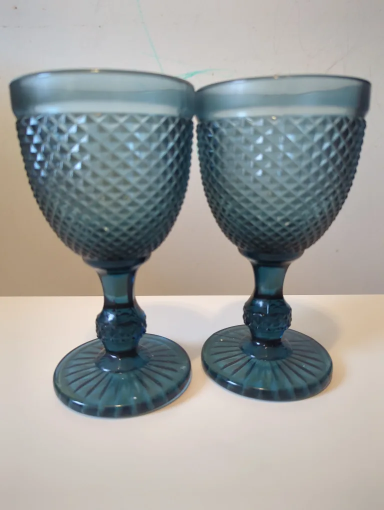NEW Set of 2 Teal Diamond Pattern Wine Glasses image indicator(2)
