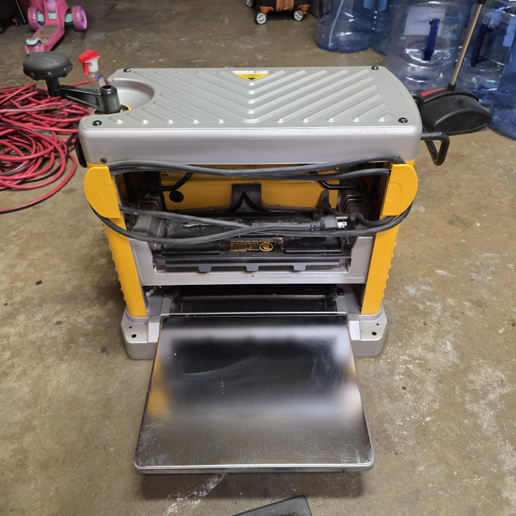 DeWalt DW734 Benchtop Planer - photo 3