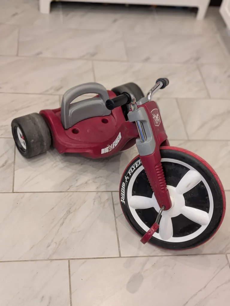 Kids Tricycle - Radio flyer big flyer thumbnail