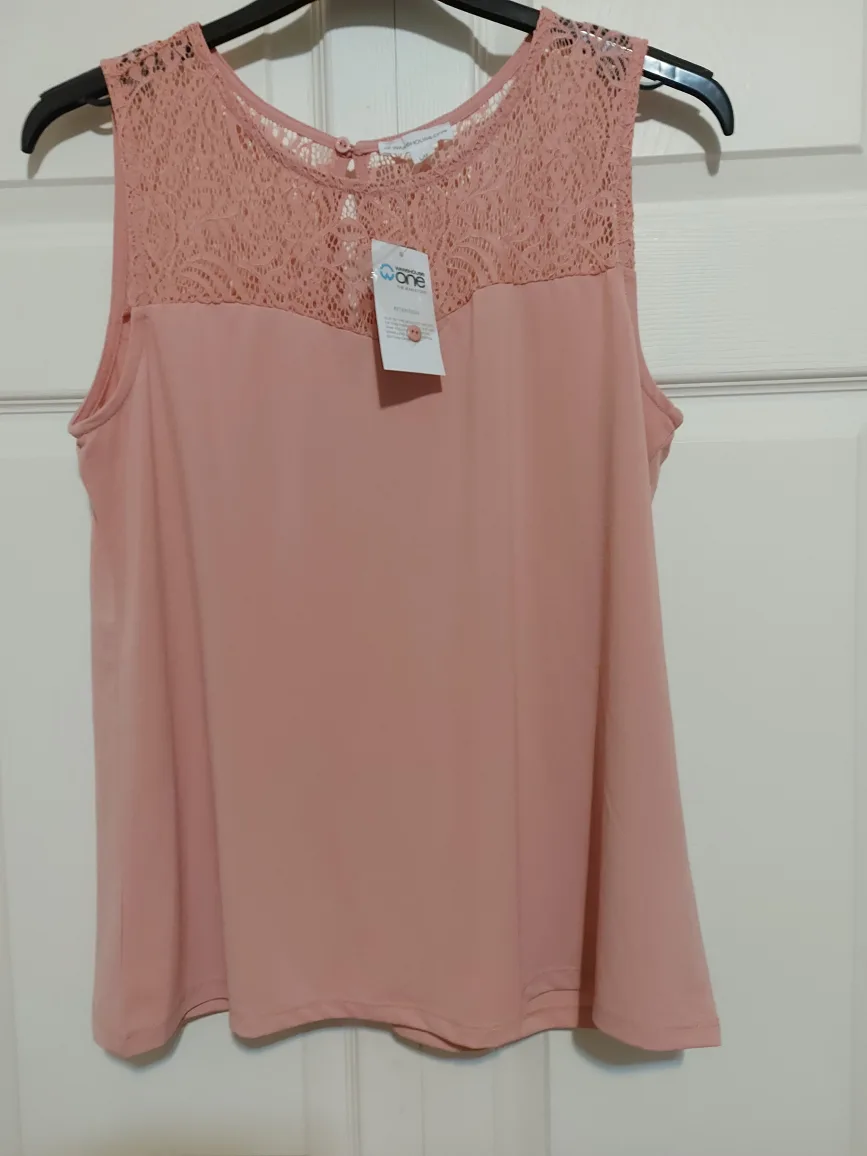 ONE Collection Pink Lace Top - Size L thumbnail