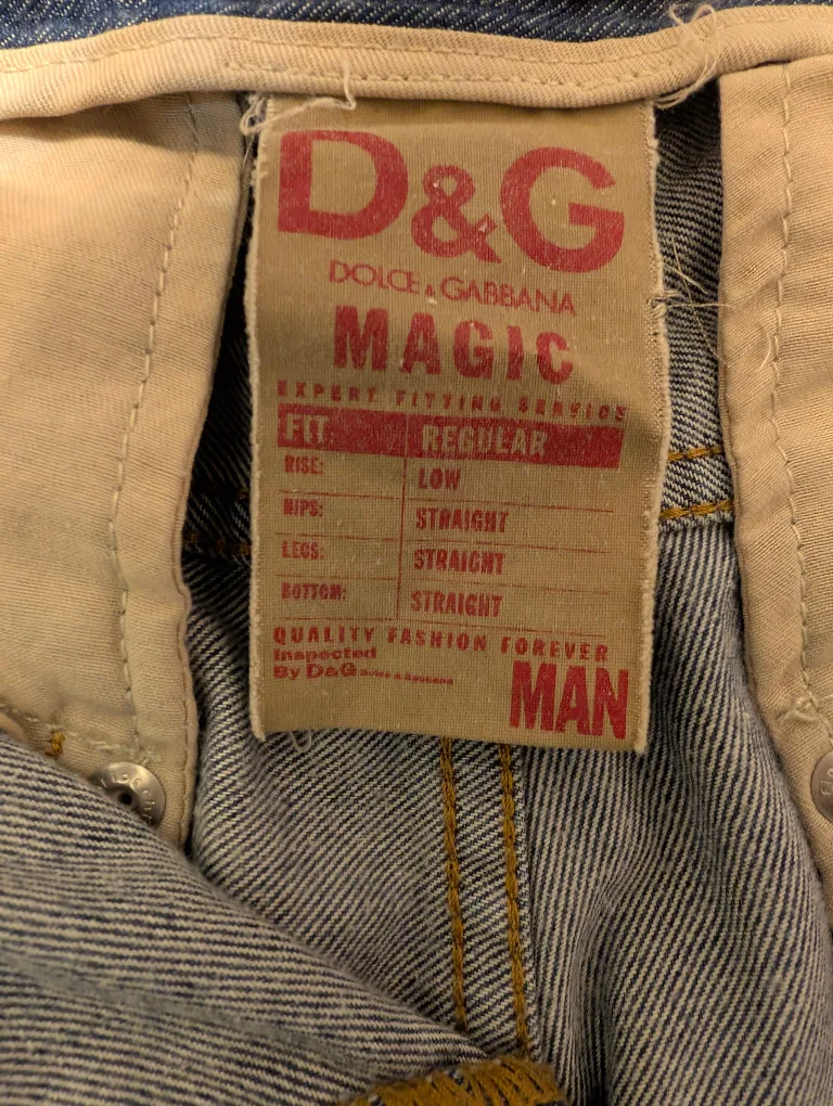 D&G Dolce & Gabbana Jeans - Magic Fit - 34" x 29 1/2"' image indicator(5)