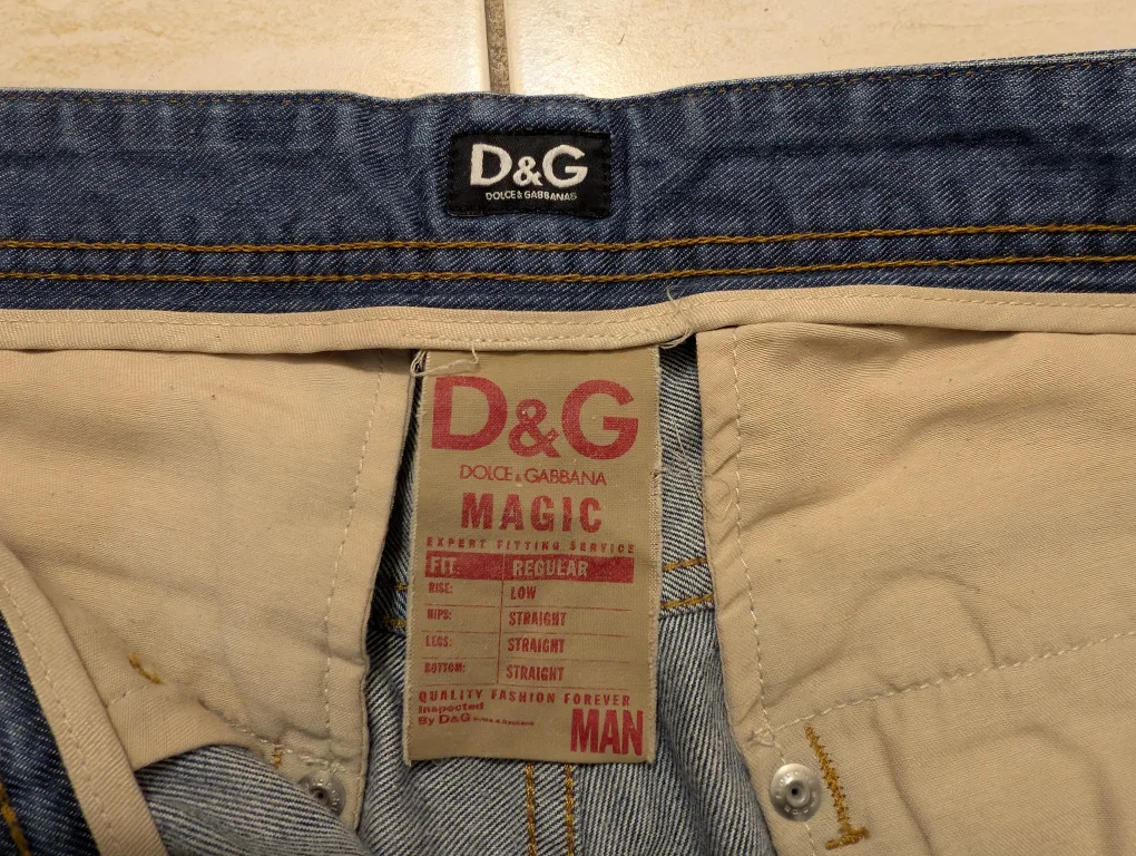 D&G Dolce & Gabbana Jeans - Magic Fit - 34" x 29 1/2"' image indicator(6)