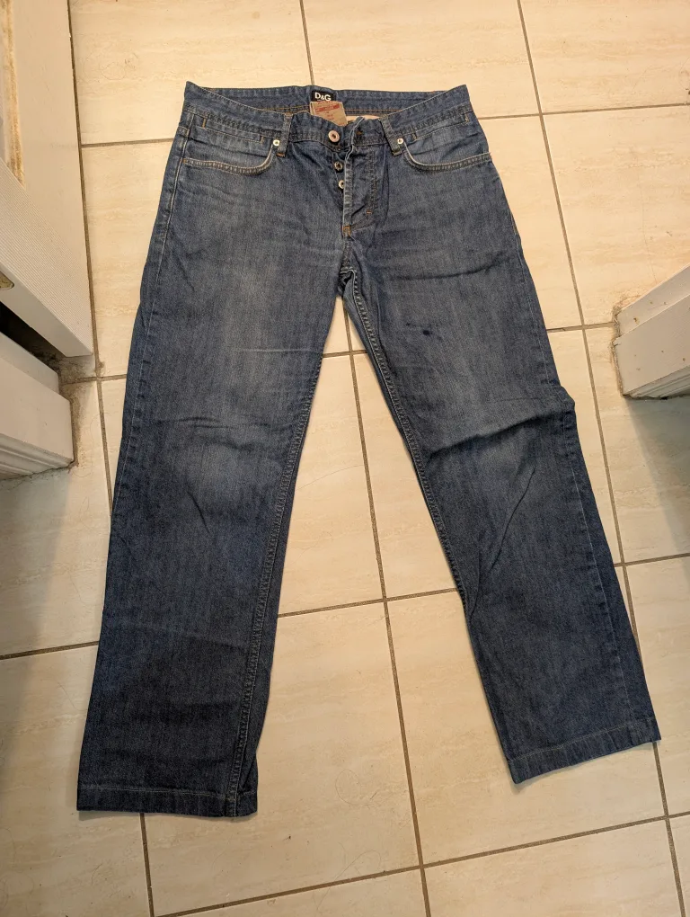 D&G Dolce & Gabbana Jeans - Magic Fit - 34" x 29 1/2"' image indicator(7)