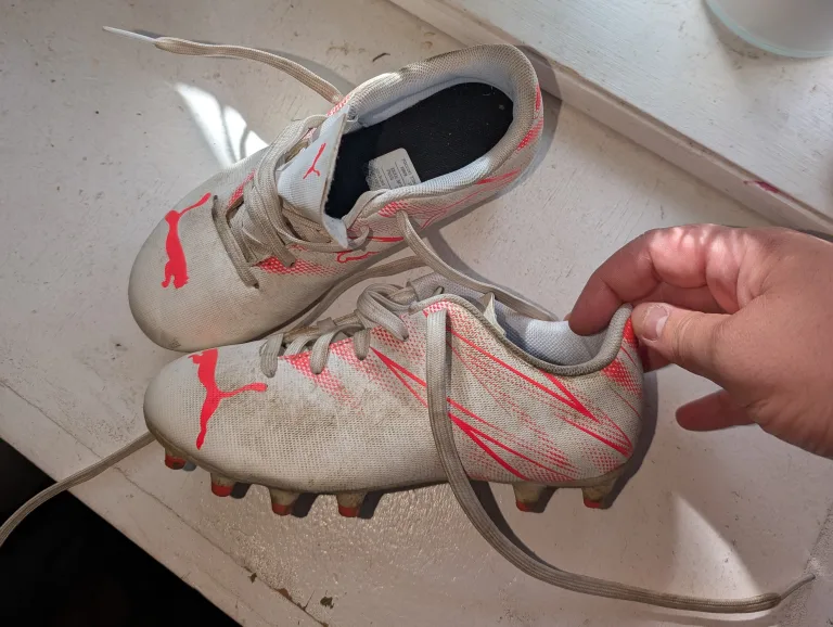 KIDS SOCCER CLEATS image indicator(4)