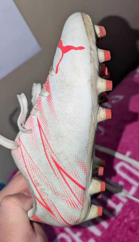 KIDS SOCCER CLEATS image indicator(5)