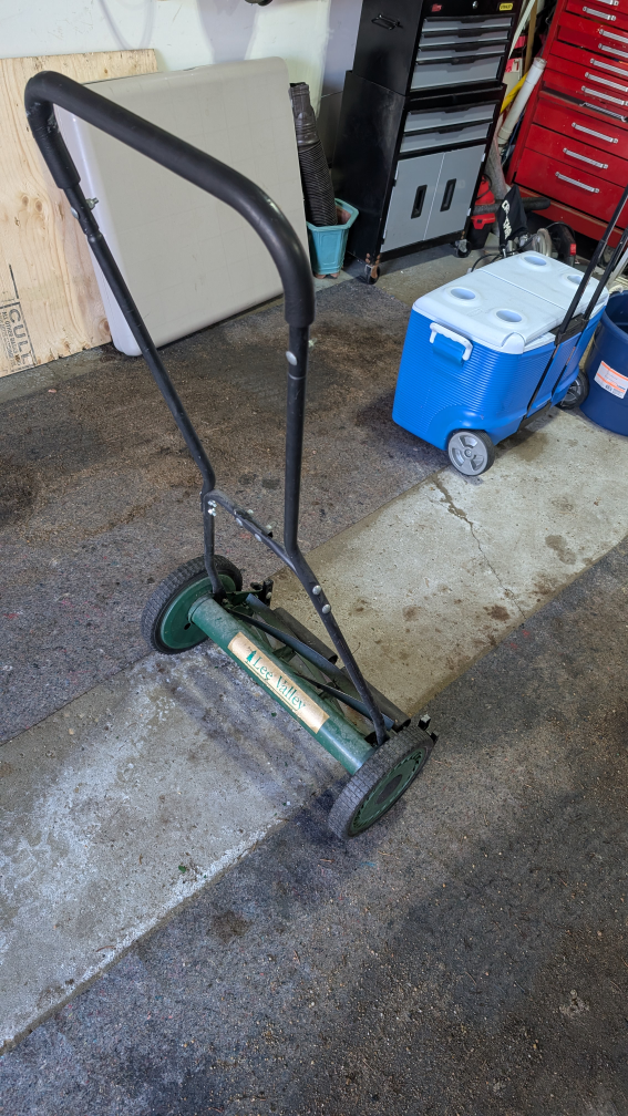 👀- WOW Lee Valley Push Reel Mower FCFS - photo 2