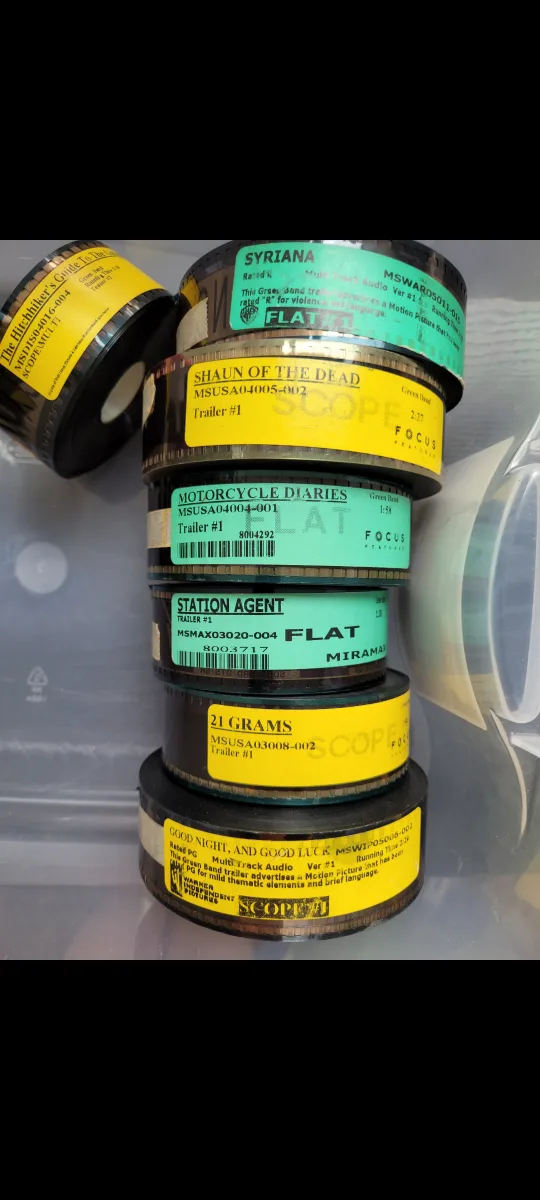 Film Reels - Assorted Titles 🇨🇦 thumbnail