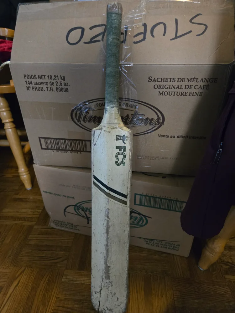 FCS Indian Devil Cricket Bat image indicator(2)