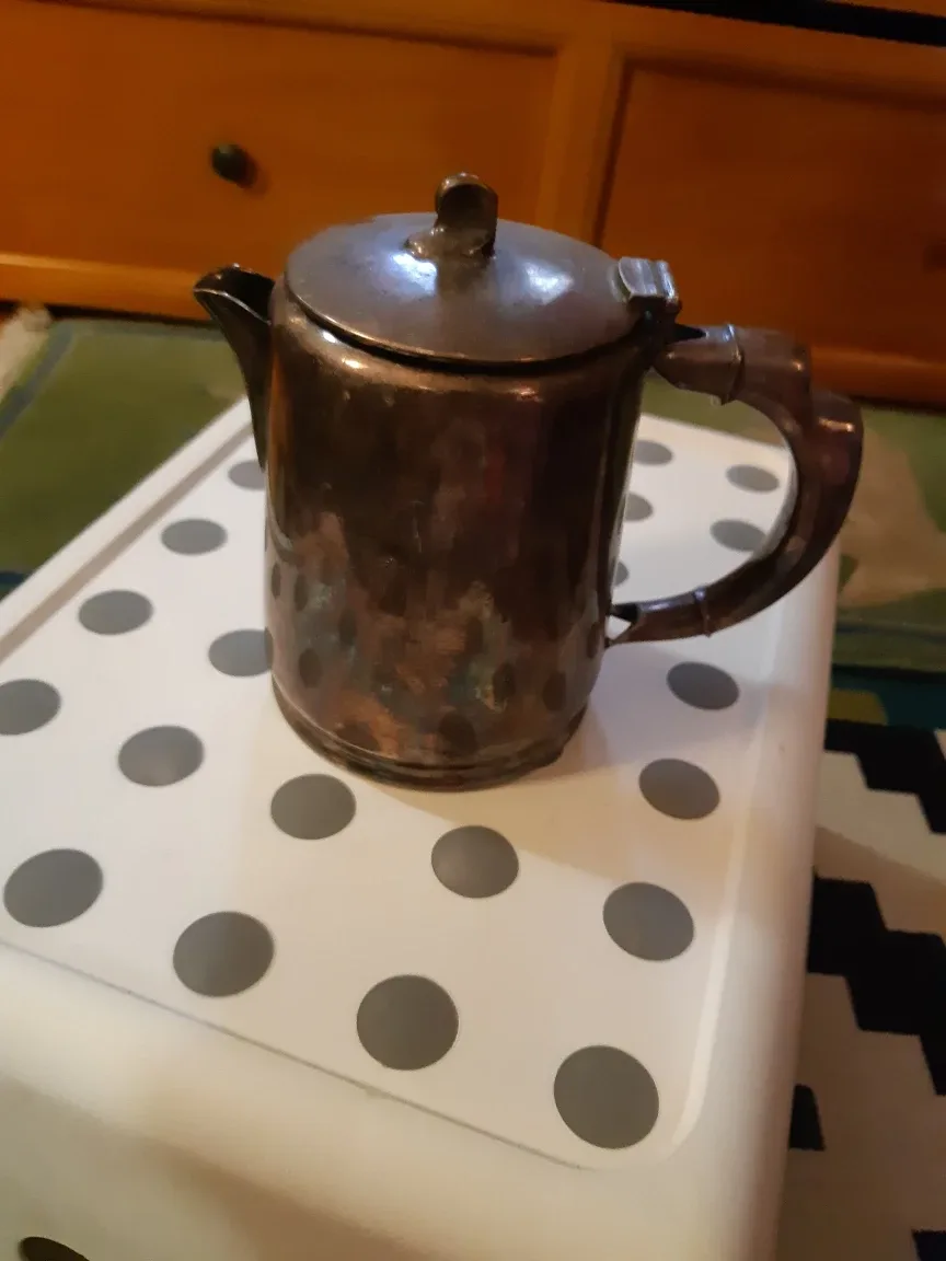 Vintage Silver Plated Teapot 🇨🇦 thumbnail
