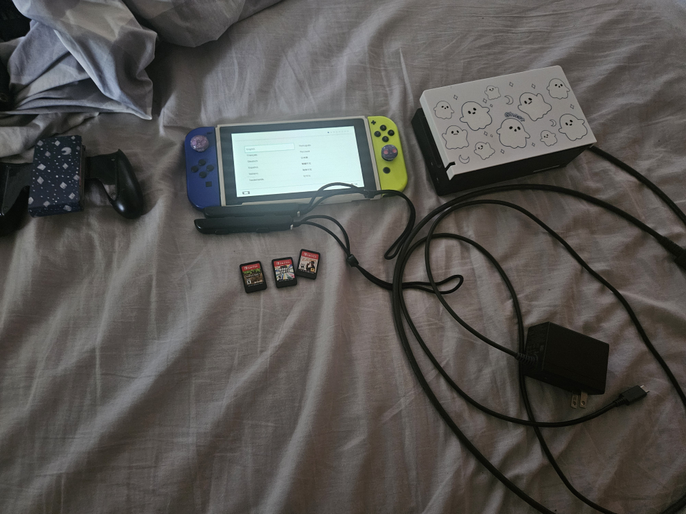 Original Nintento Switch + 3 games