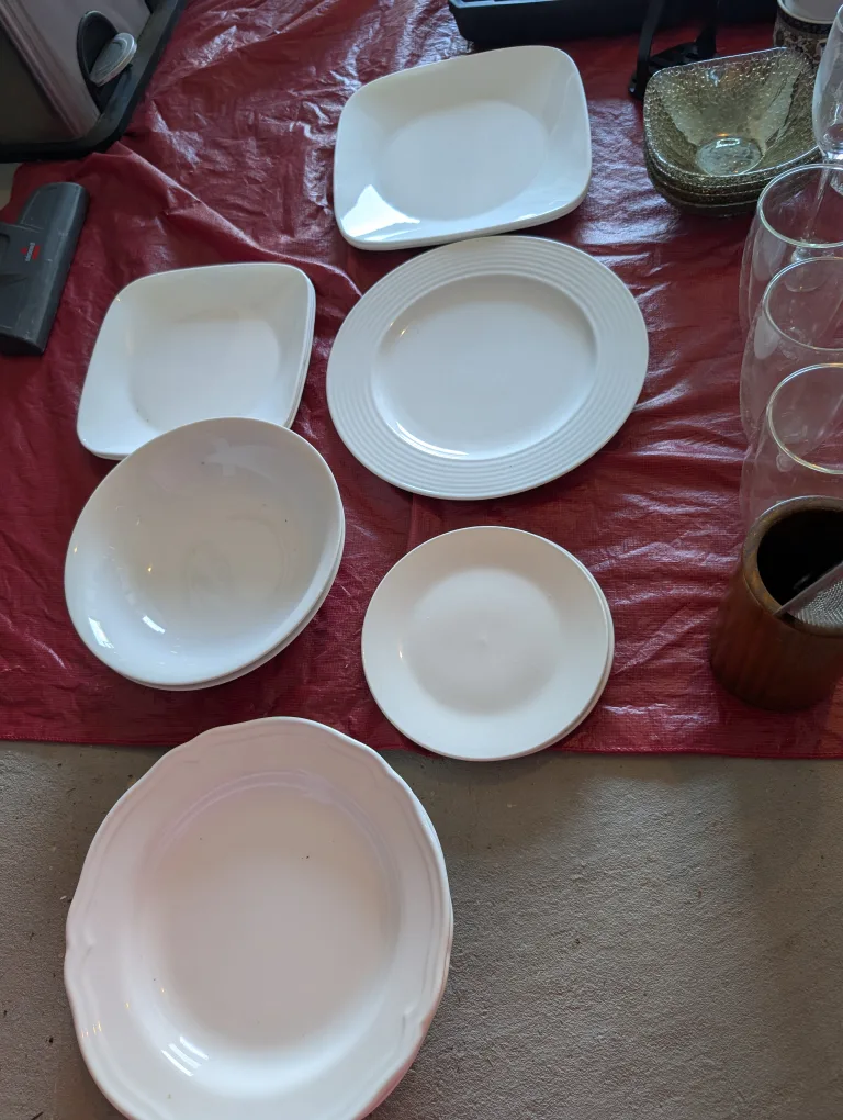 Garage sales  of Houseware Items image indicator(6)