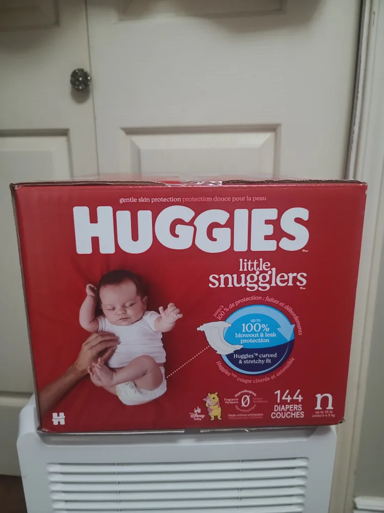 Huggies Little Snugglers Diapers, 144 Count, Size N thumbnail