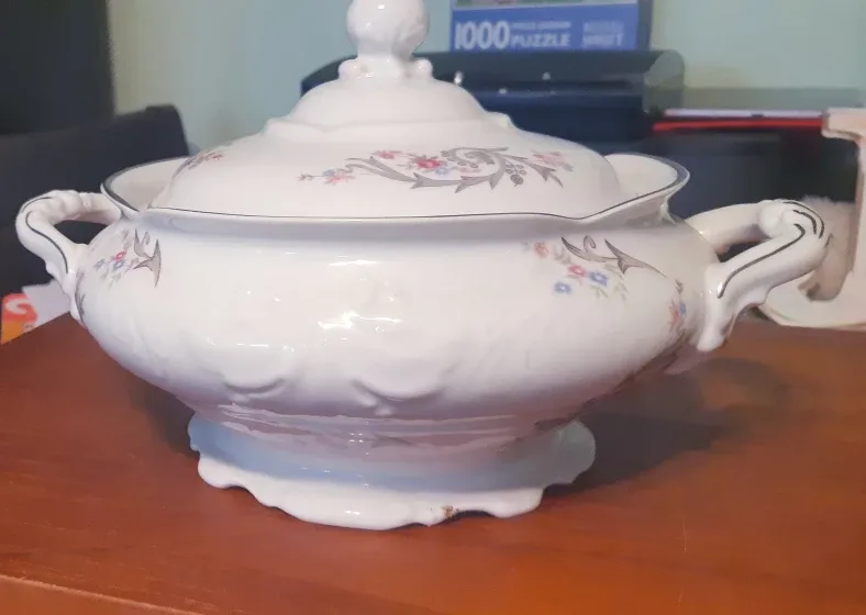 Vintage Porcelain Soup Toureen thumbnail