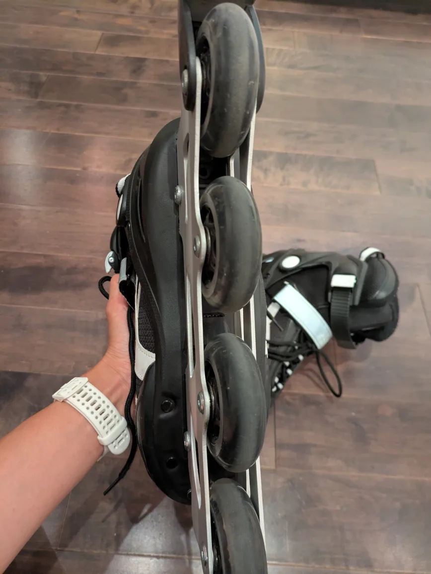 Rollerblades (Size 7 Men's/9 Women's)- Ultra Wheels image indicator(6)