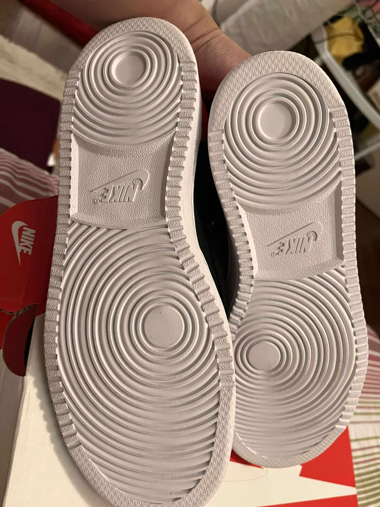 Nike Ebernon Low Black/Red Size 7.5 image indicator(4)