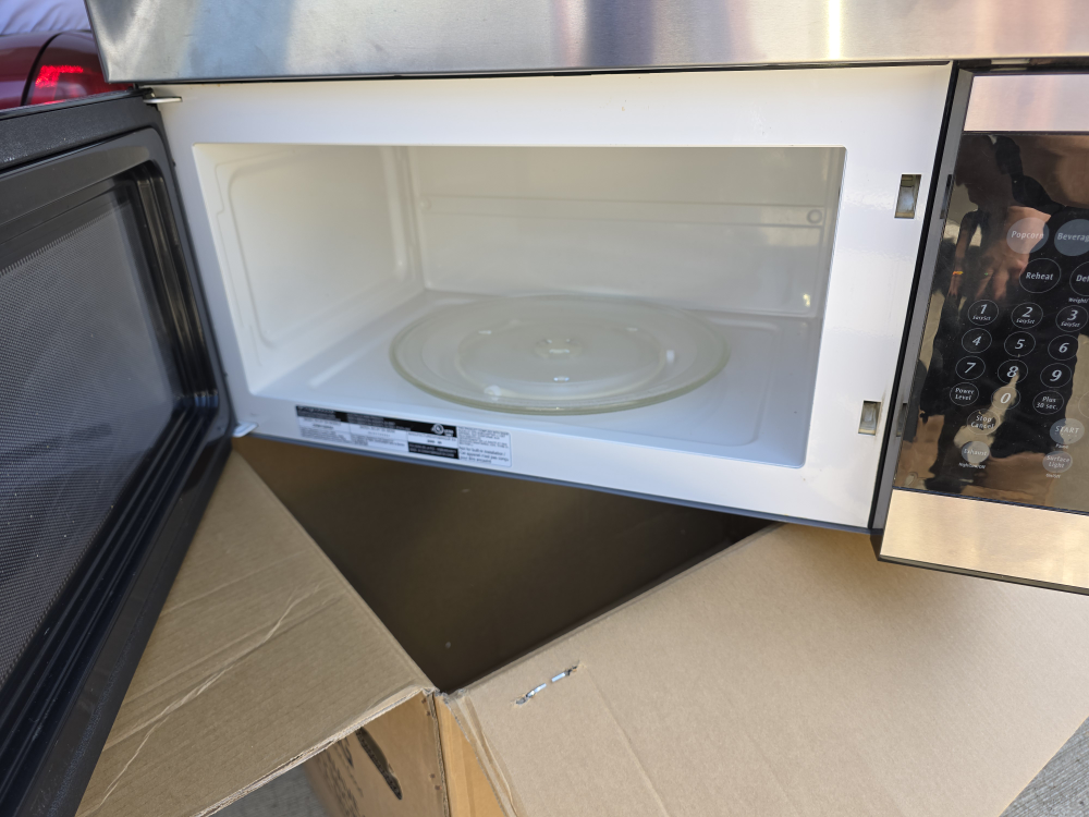 Frigidaire Stainless Steel Microwave over the range - photo 2