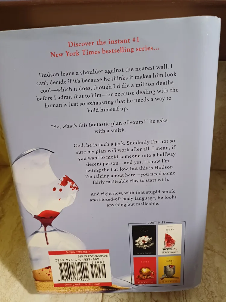 🇨🇦 Free book: Charm by Tracy Wolff image indicator(2)