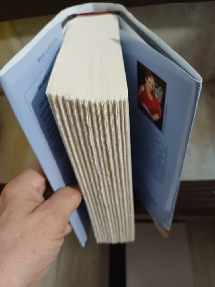 🇨🇦 Free book: Charm by Tracy Wolff image indicator(4)