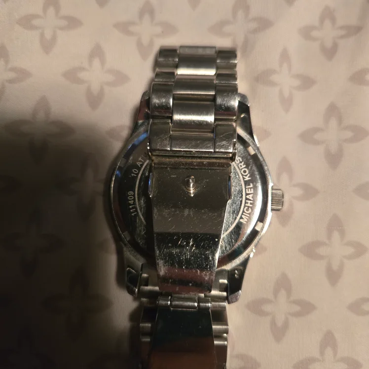 Michael Kors Women's Watch image indicator(4)