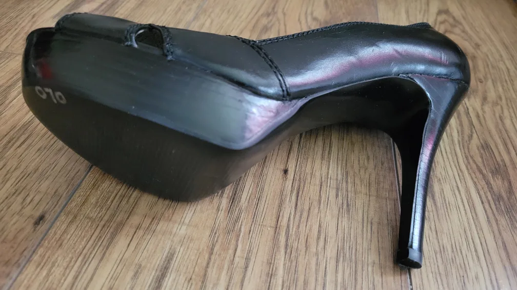 Guess Black Heels, Size 7🇨🇦 image indicator(3)