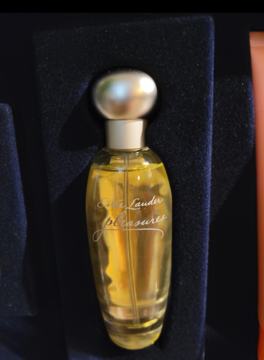 Estee Lauder Pleasures Perfume Set - photo 2