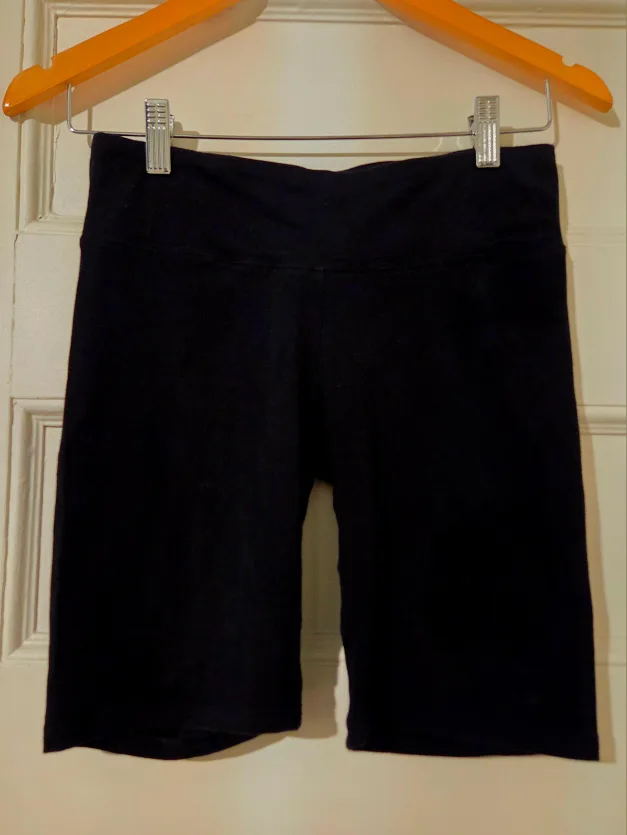 Aritzia TNA Butter Cheeky High-Rise 9" Black Bike Shorts Size S thumbnail