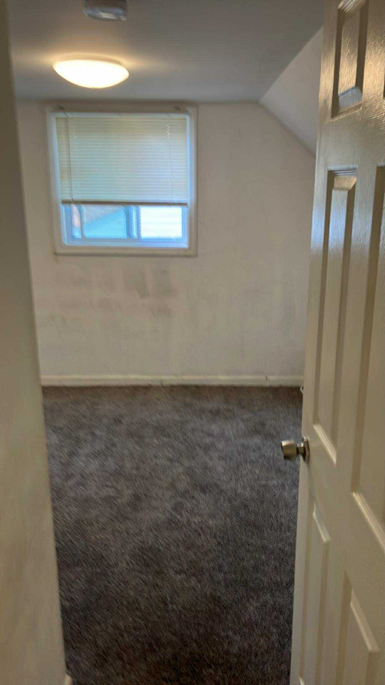 renting - photo 3