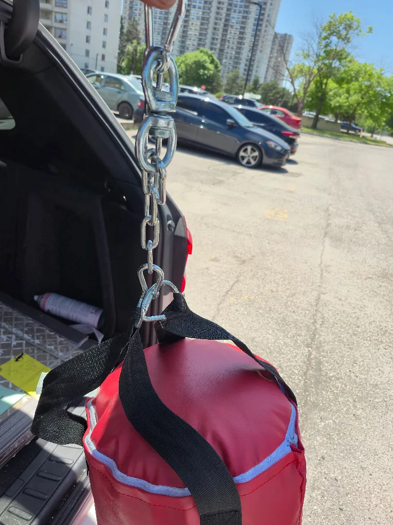 Everlast Red Heavy Punching Bag image indicator(3)