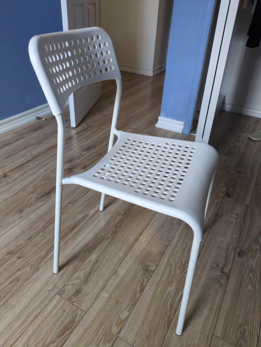IKEA VILMAR White Chair (plastic)