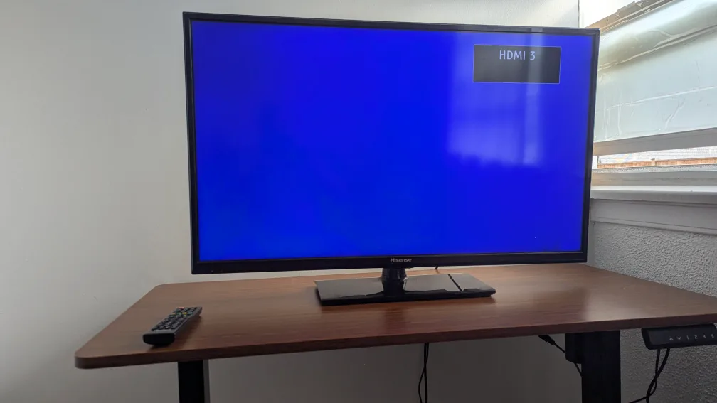 40" Hisense TV with Remote thumbnail