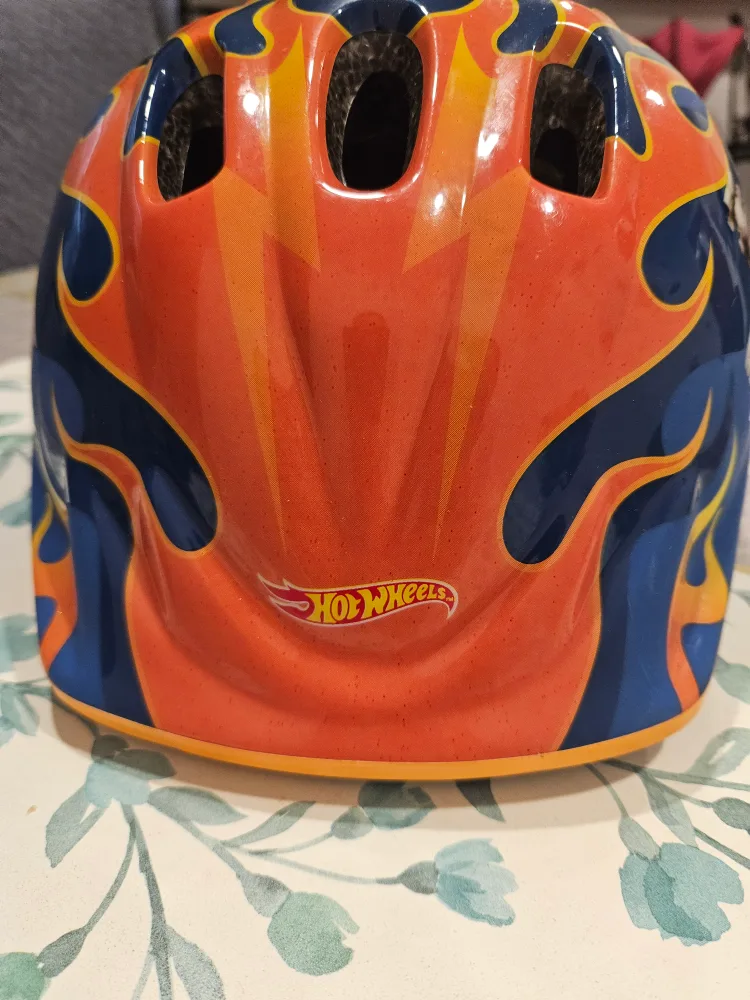 Hot Wheels Kids Helmet image indicator(2)