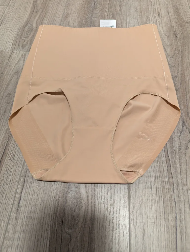 🆕 La vie en Rose High-Waisted Tan Shapewear thumbnail