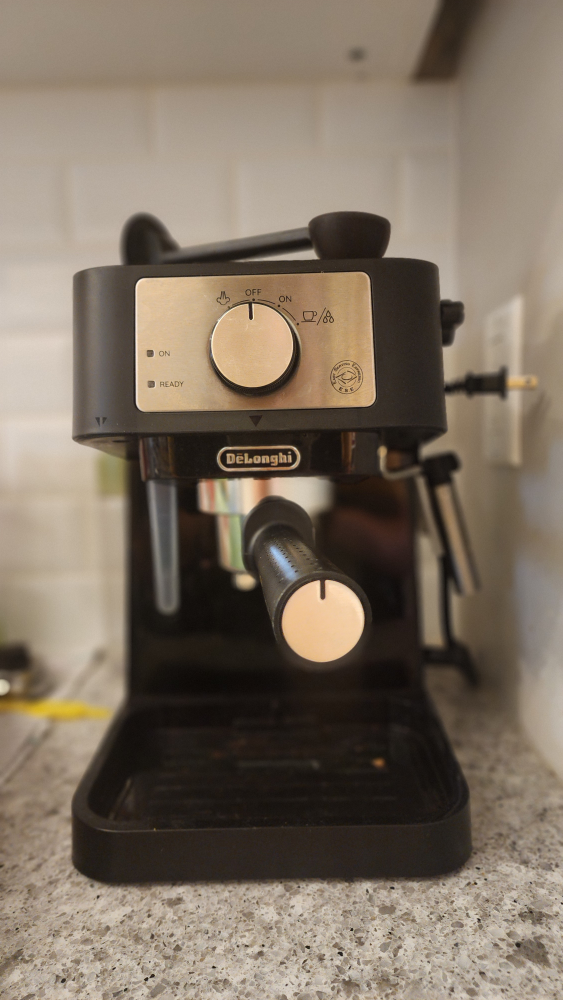 De'Longhi Stilosa Espresso Machine EC260BK