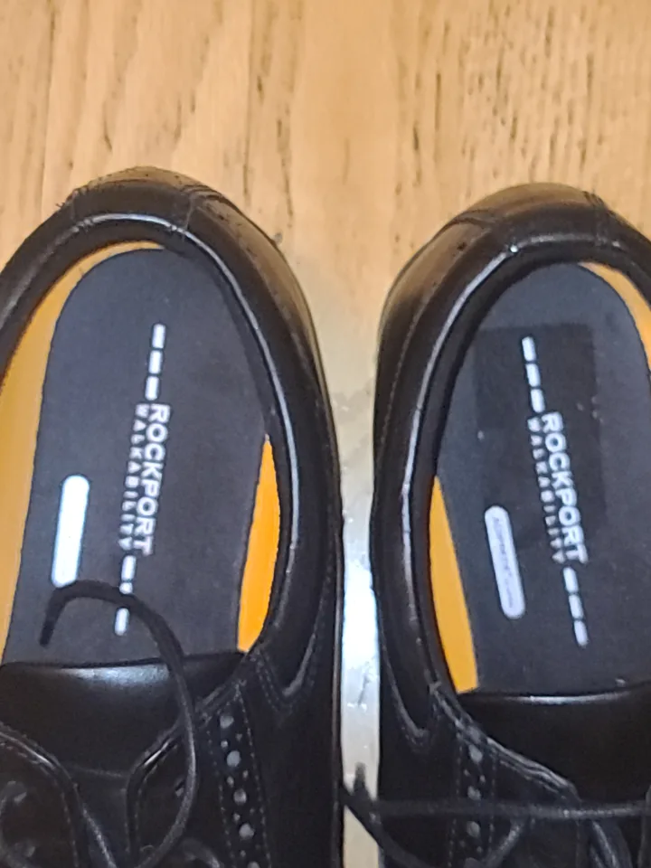 Rockport Men's Black Leather Dress Shoes image indicator(2)