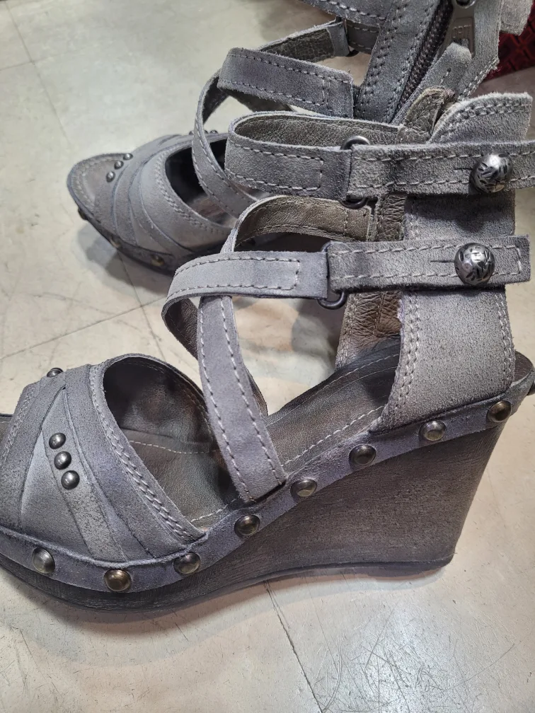 TOMS Grey Wedge Heels, Size 7 image indicator(2)