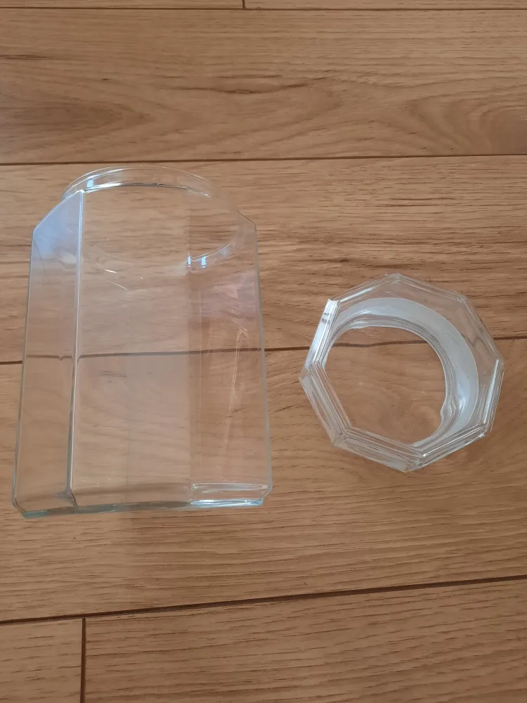 Glass Octagon Jar image indicator(2)