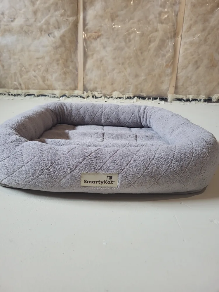 SmartyKat Grey Quilted Cat Bed thumbnail