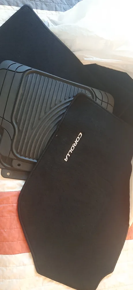 Toyota Corolla Cargo Net & Floor Mats - Black thumbnail