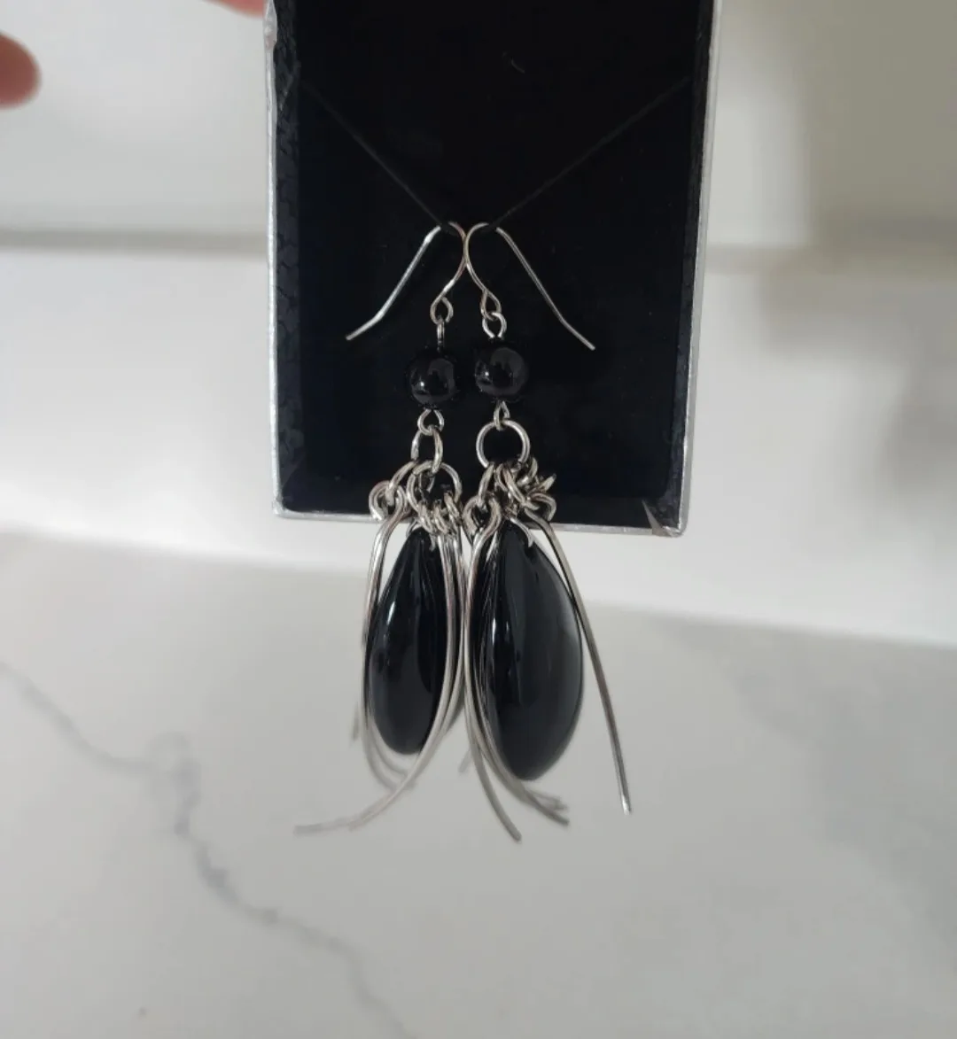 Black Dangle Earrings thumbnail